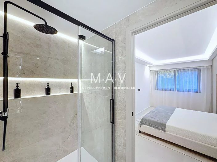 Image No.18-2 Bed Apartment for sale