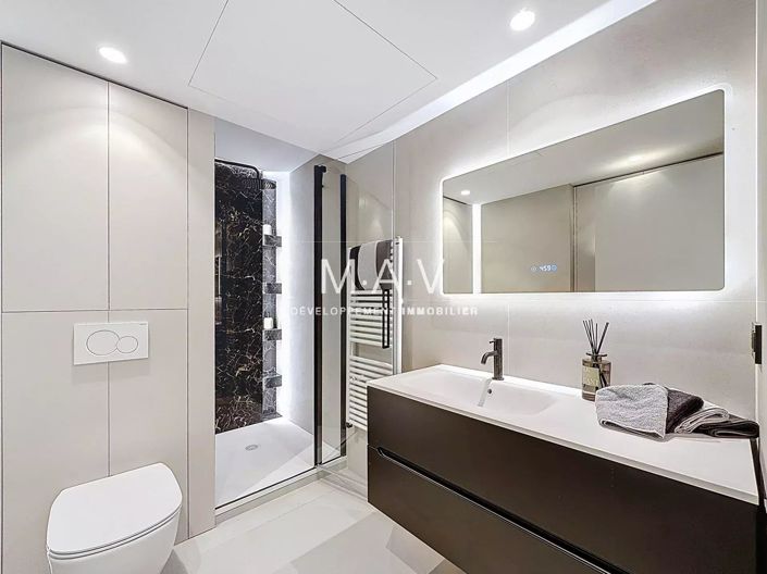 Image No.22-2 Bed Apartment for sale