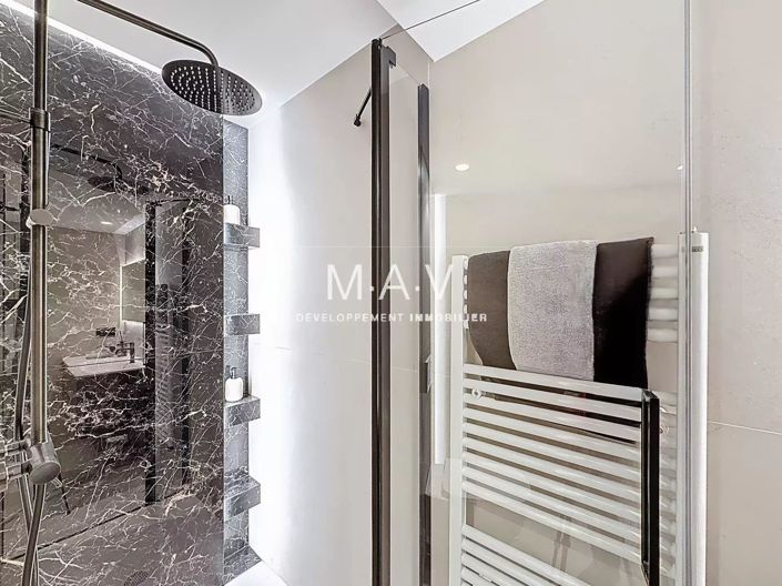 Image No.23-2 Bed Apartment for sale