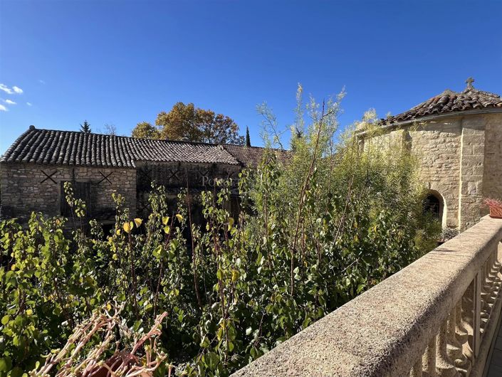 Image No.2-6 Bed House for sale