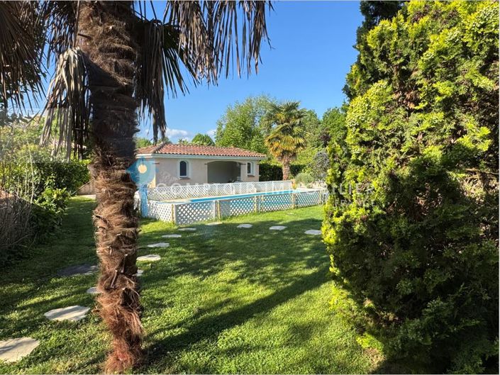 Image No.3-4 Bed House for sale