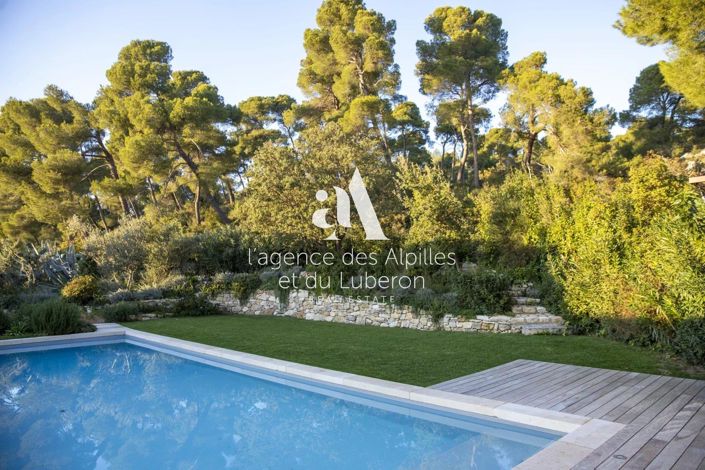 Image No.17-6 Bed House for sale