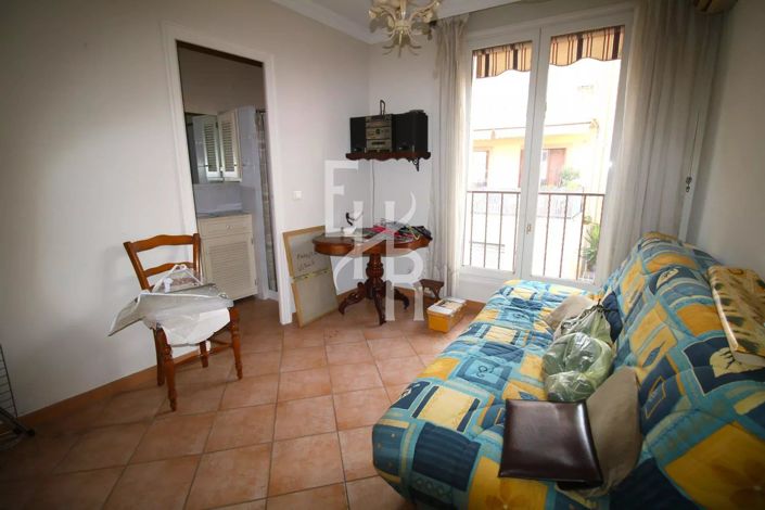 Image No.4-2 Bed House for sale