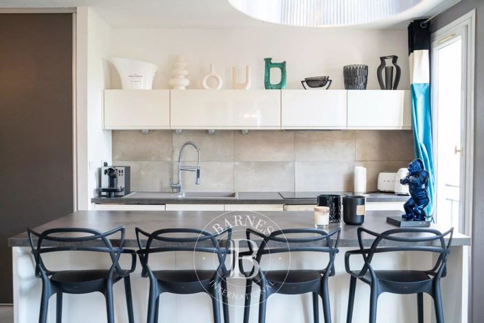 Image No.5-2 Bed Apartment for sale