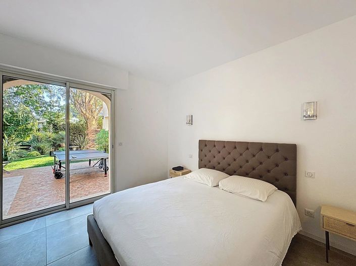 Image No.11-7 Bed House for sale