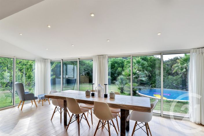 Image No.5-2 Bed House for sale