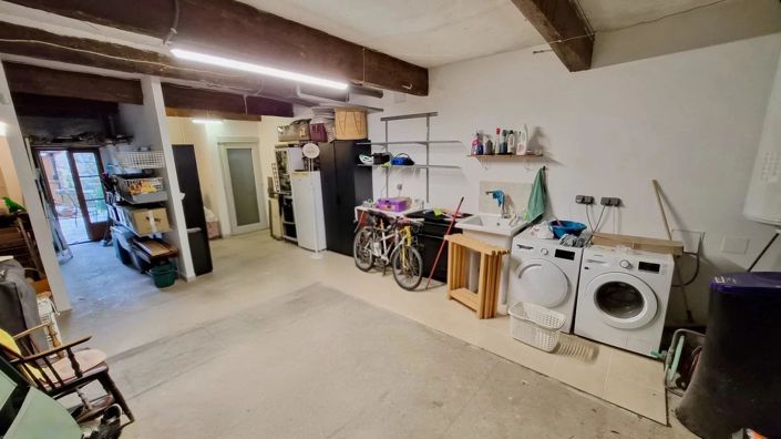 Image No.15-3 Bed House for sale