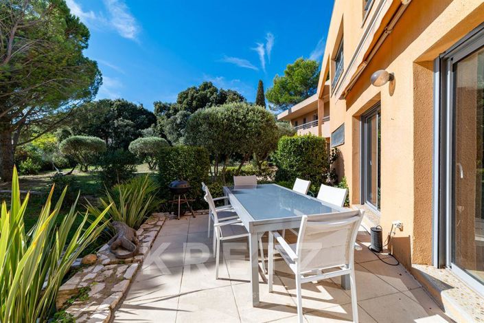 Image No.13-4 Bed House for sale