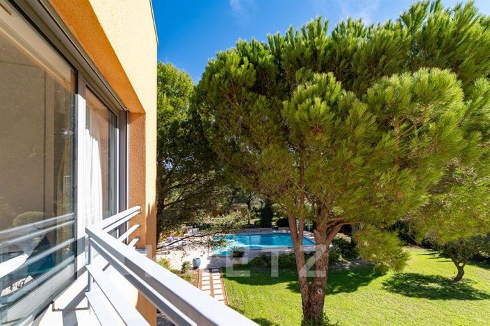 Image No.18-4 Bed House for sale