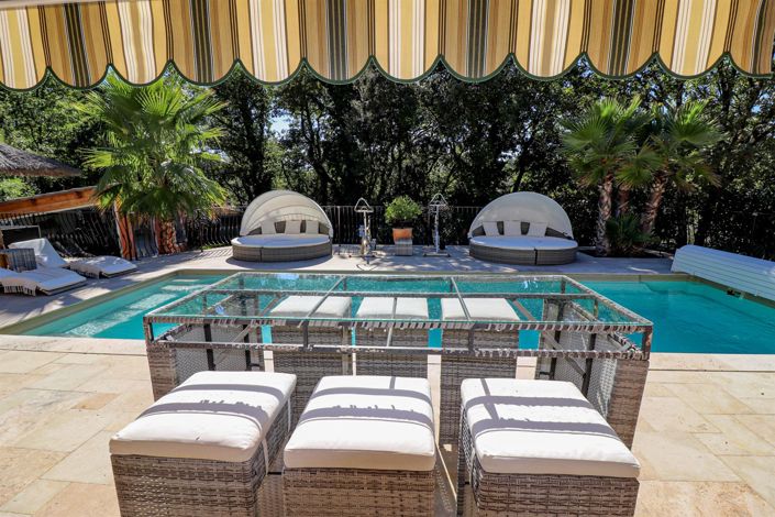 Image No.10-8 Bed House for sale