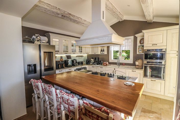 Image No.16-8 Bed House for sale