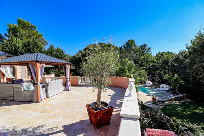 Image No.43-8 Bed House for sale