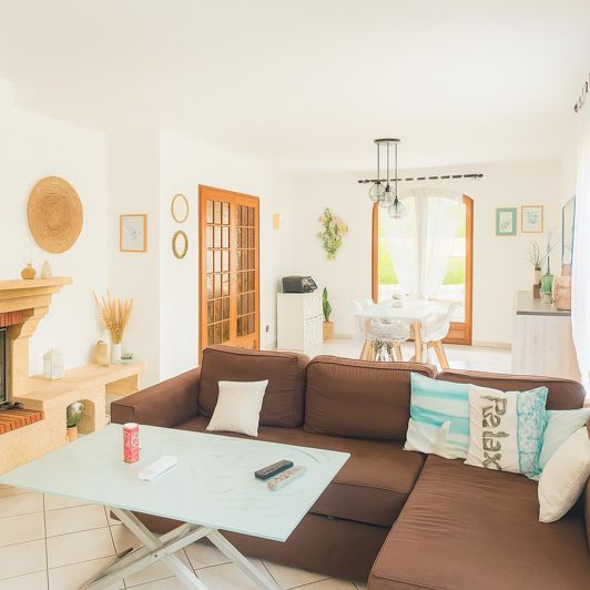 Image No.2-3 Bed House for sale