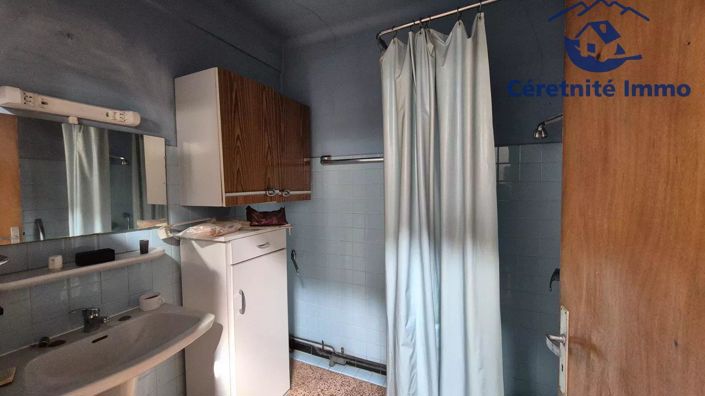 Image No.10-3 Bed House for sale