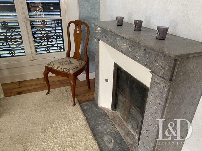 Image No.24-8 Bed Property for sale