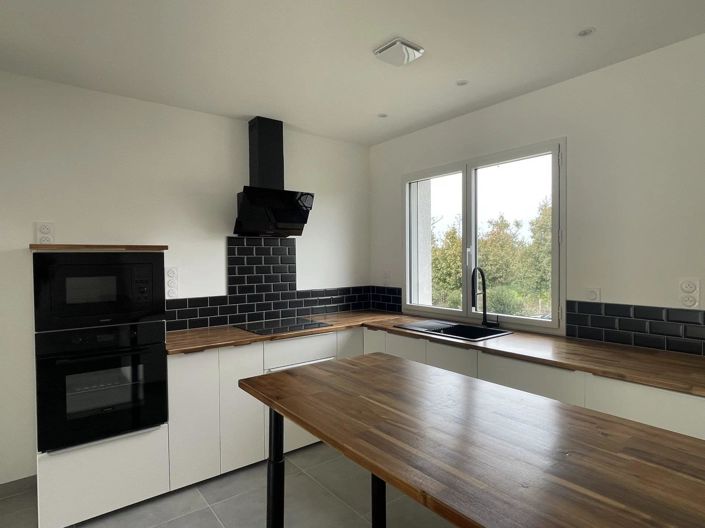 Image No.2-3 Bed House for sale