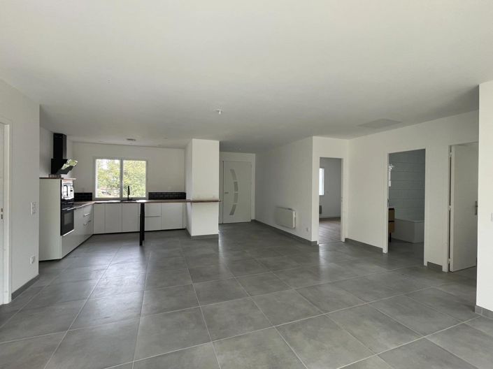 Image No.4-3 Bed House for sale