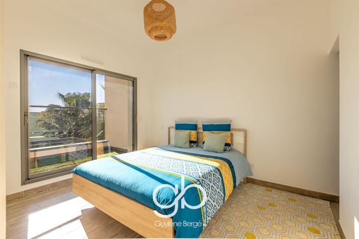 Image No.12-4 Bed House for sale