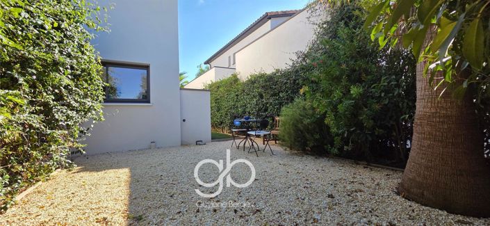 Image No.14-4 Bed House for sale