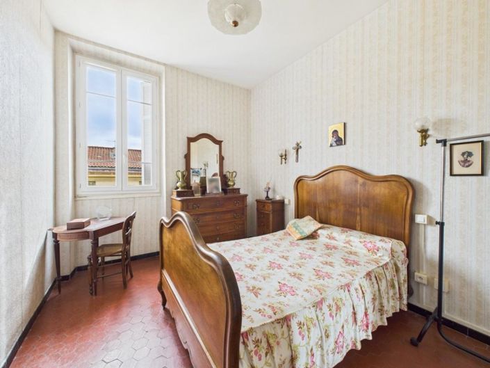 Image No.10-4 Bed Apartment for sale