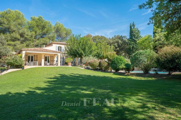 Image No.1-5 Bed House for sale