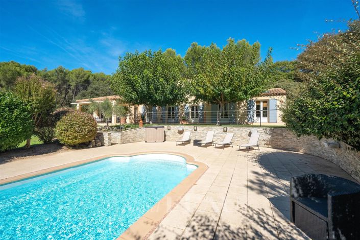 Image No.6-5 Bed House for sale