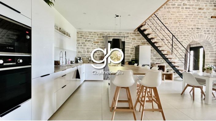 Image No.6-2 Bed House for sale