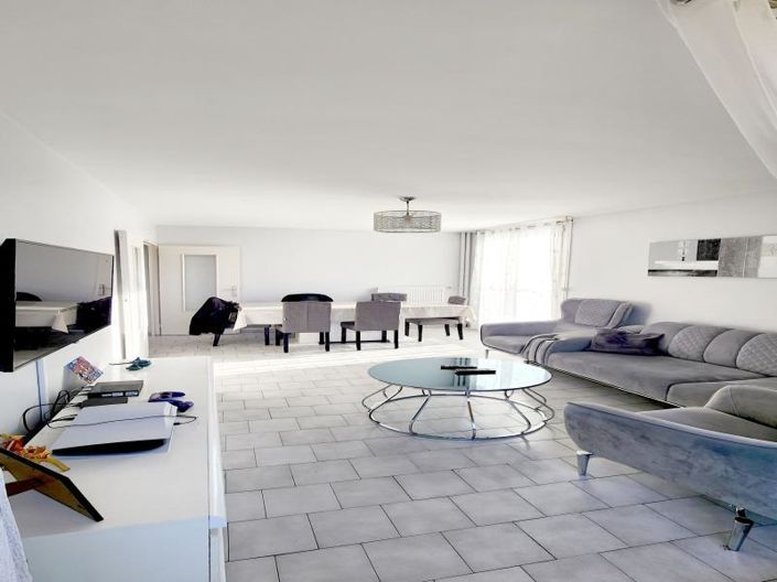 Image No.3-3 Bed Apartment for sale