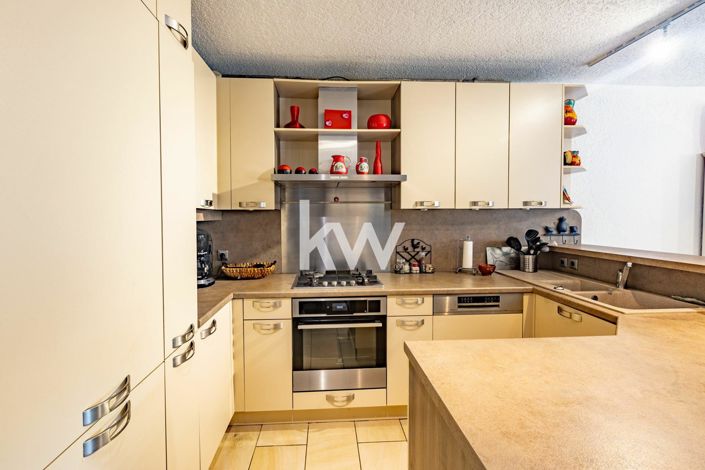 Image No.14-3 Bed Apartment for sale