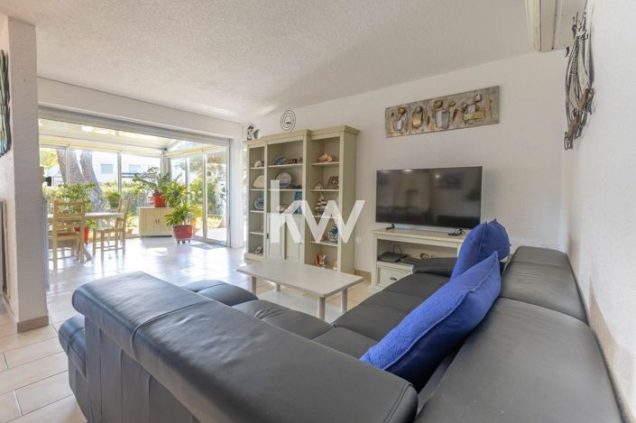 Image No.18-3 Bed Apartment for sale