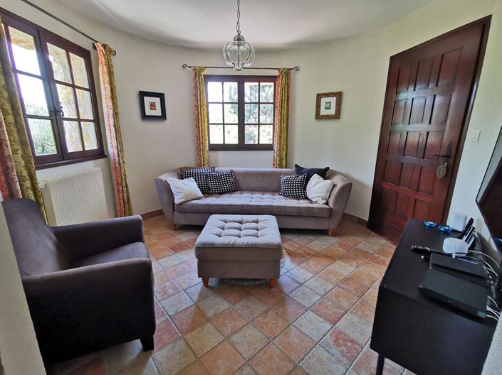 Image No.10-5 Bed House for sale