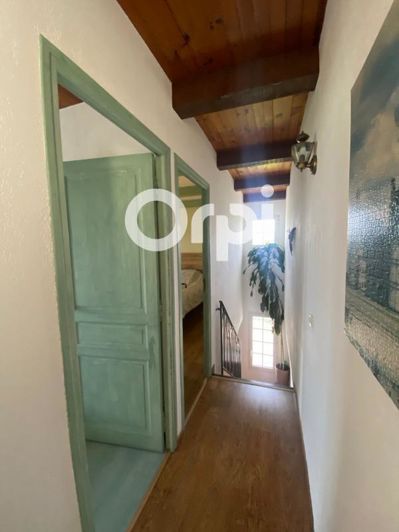 Image No.10-3 Bed House for sale