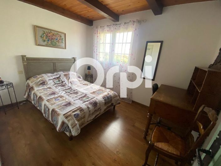 Image No.11-3 Bed House for sale