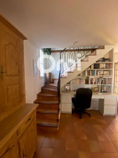 Image No.9-3 Bed House for sale