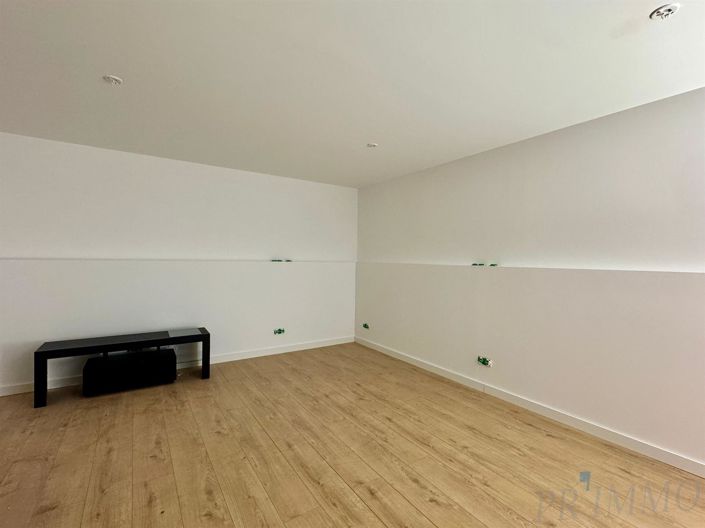 Image No.5-Apartment for sale