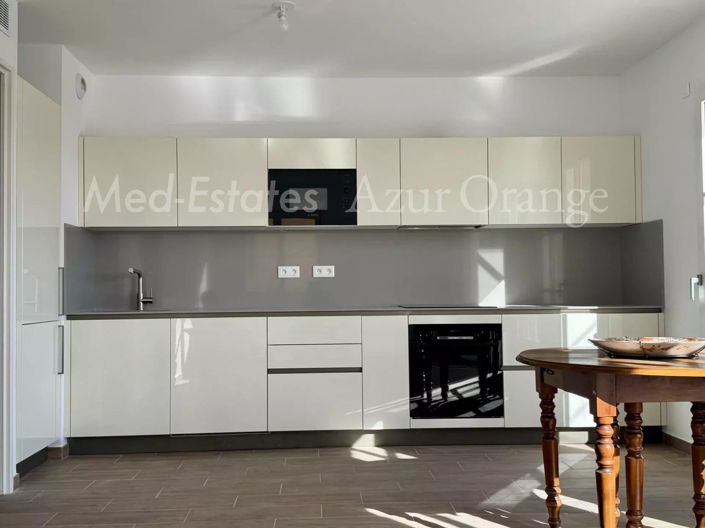 Image No.5-Appartement de 3 chambres à vendre à Grimaud