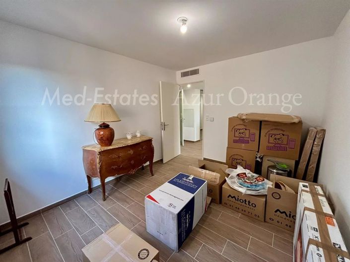 Image No.9-3 Bed Apartment for sale