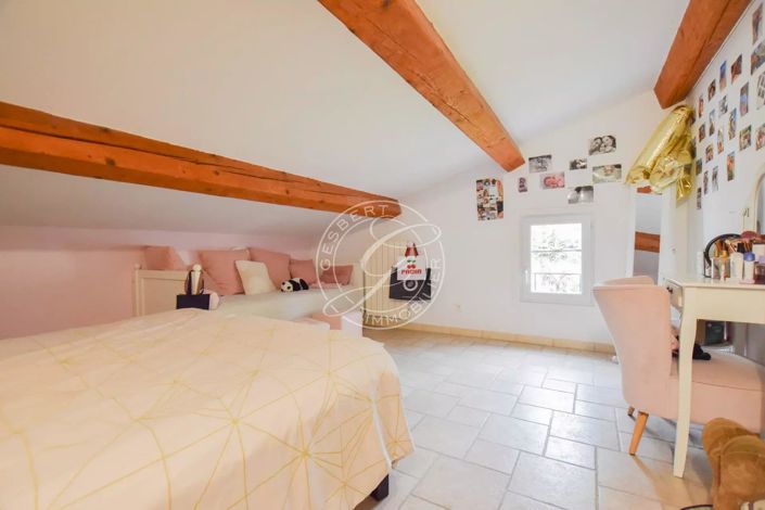 Image No.11-6 Bed House for sale