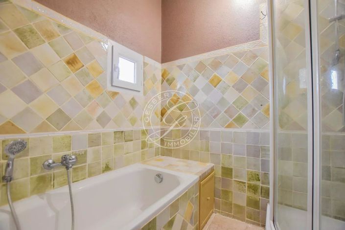 Image No.13-6 Bed House for sale