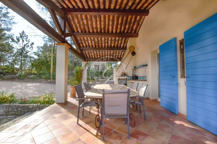 Image No.23-6 Bed House for sale