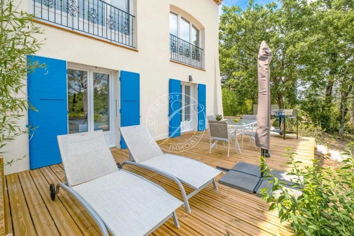 Image No.26-6 Bed House for sale