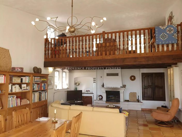 Image No.11-3 Bed House for sale