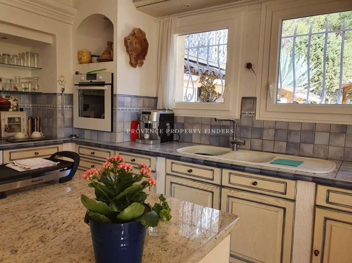 Image No.15-3 Bed House for sale