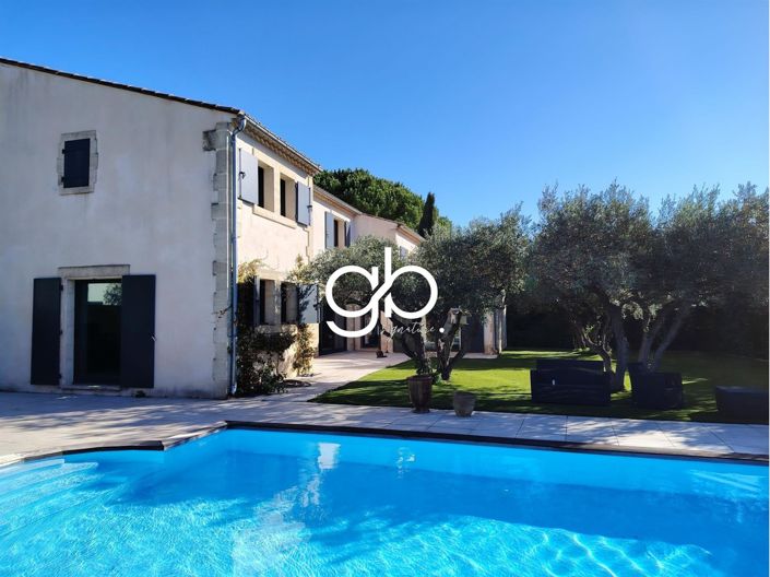 Image No.1-7 Bed House for sale