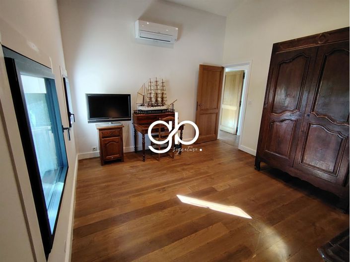 Image No.13-7 Bed House for sale