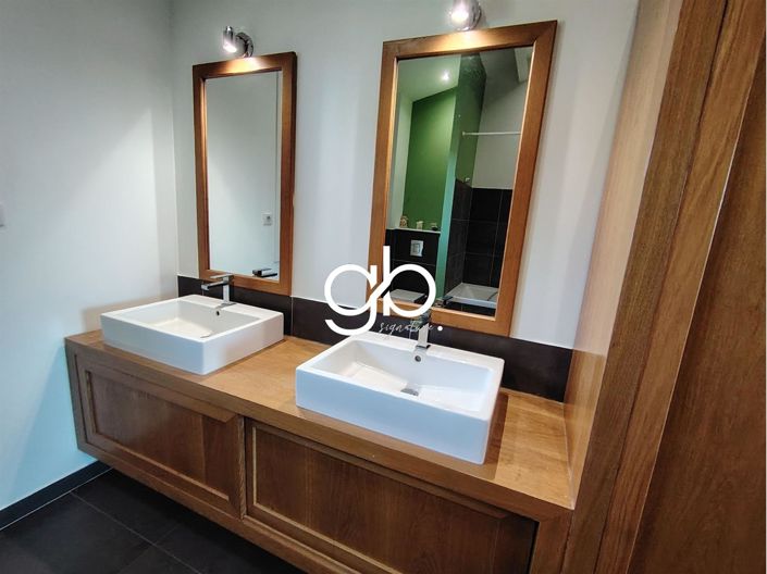 Image No.14-7 Bed House for sale