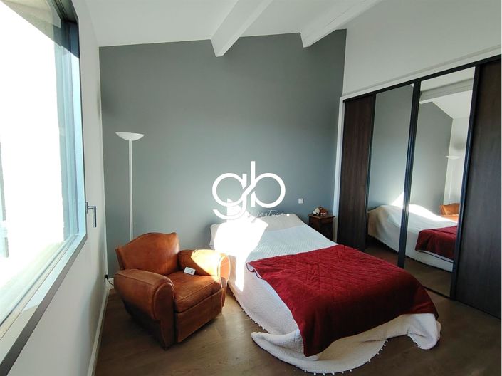 Image No.19-7 Bed House for sale