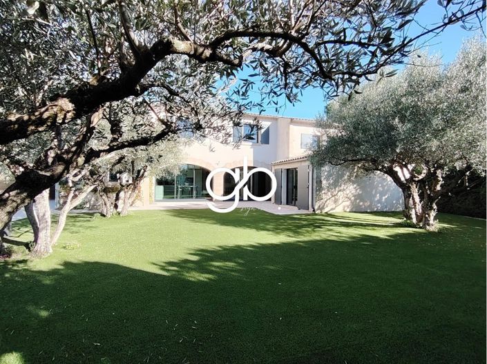 Image No.2-7 Bed House for sale