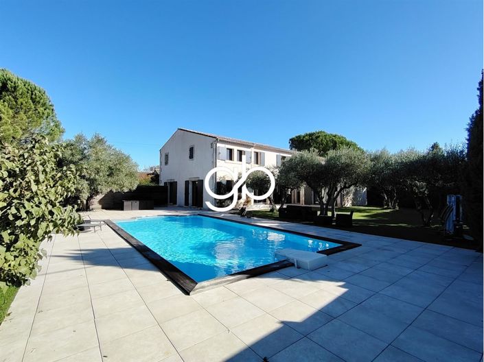 Image No.5-7 Bed House for sale