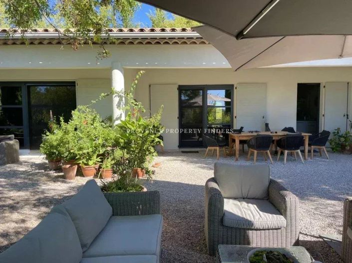 Image No.19-3 Bed House for sale